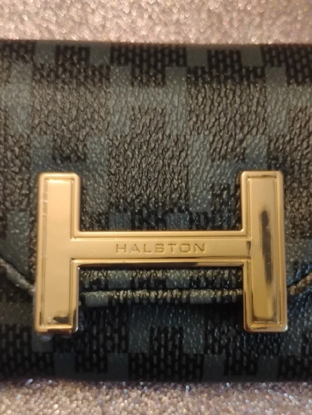 NWT H by Halston Black Gray Checkered Mini Wallet Gold Logo Key Ring